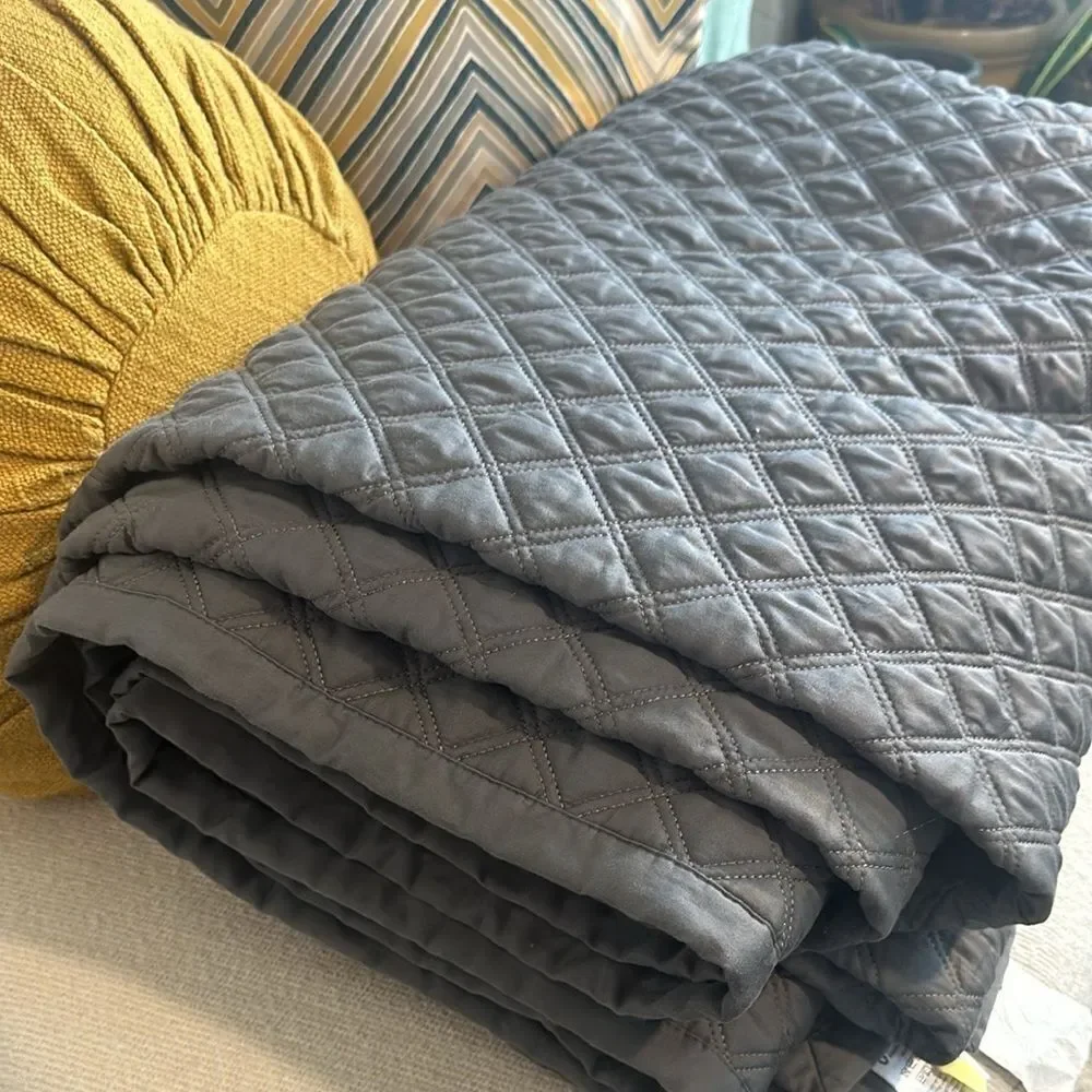 Hudson Park Collection Double Diamond Coverlet, King